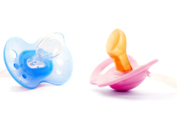 does thumb sucking and soother affect baby teeth